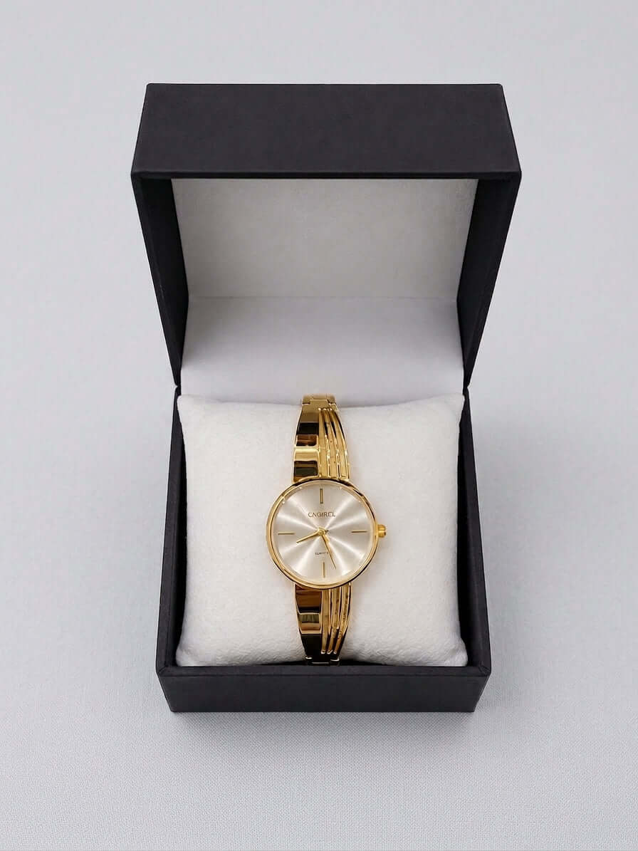 Golden Grace – Understated Elegance, Effortlessly Worn